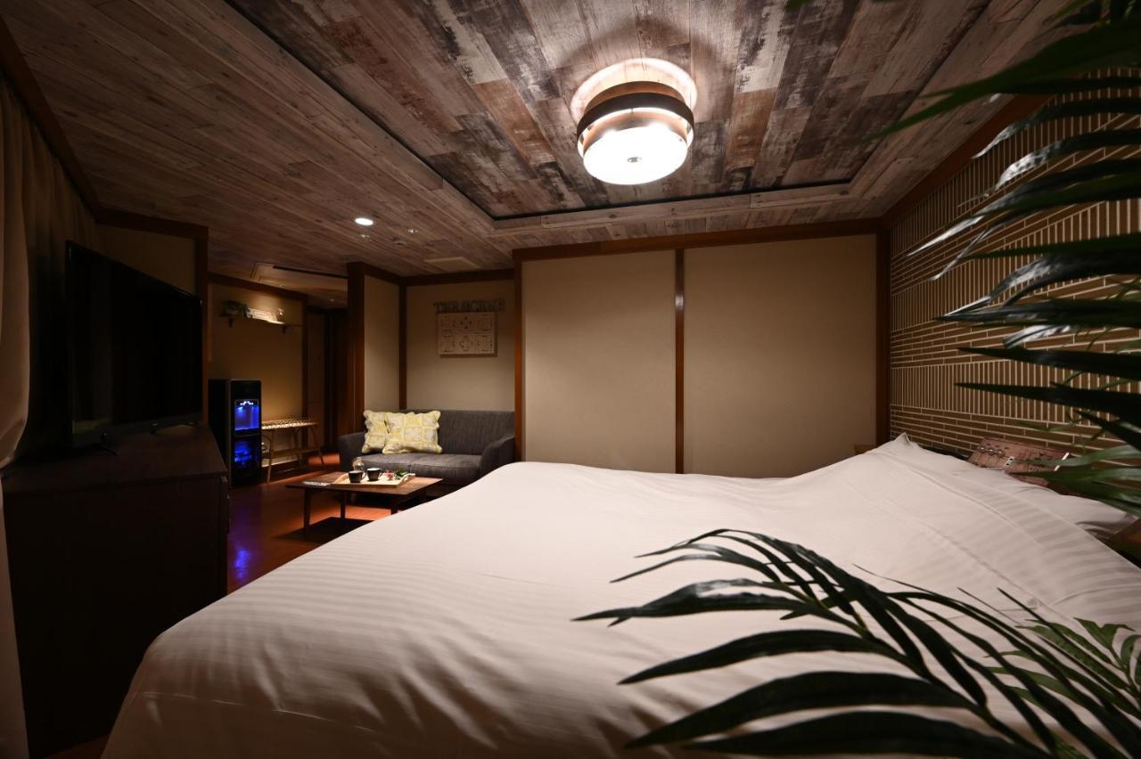 Hotel The Scene Йокохама Екстериор снимка