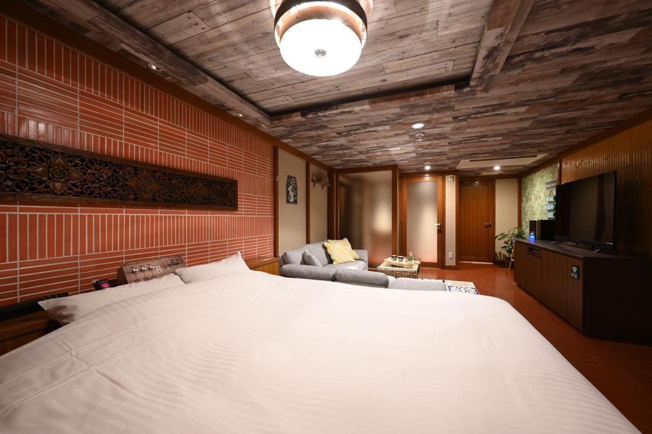 Hotel The Scene Йокохама Екстериор снимка