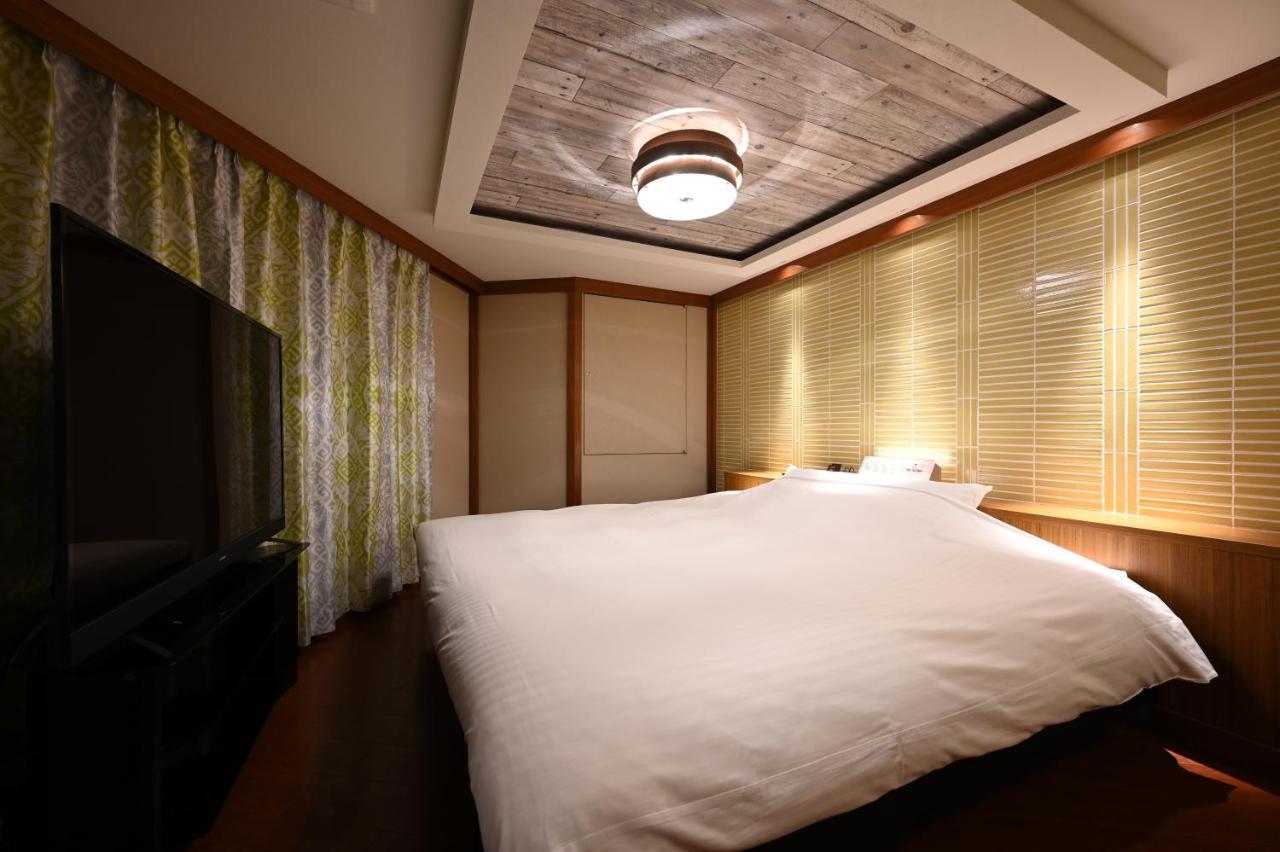 Hotel The Scene Йокохама Екстериор снимка